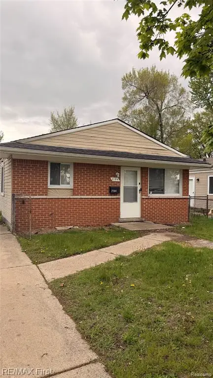 2184 Garrick, Warren, MI 48091