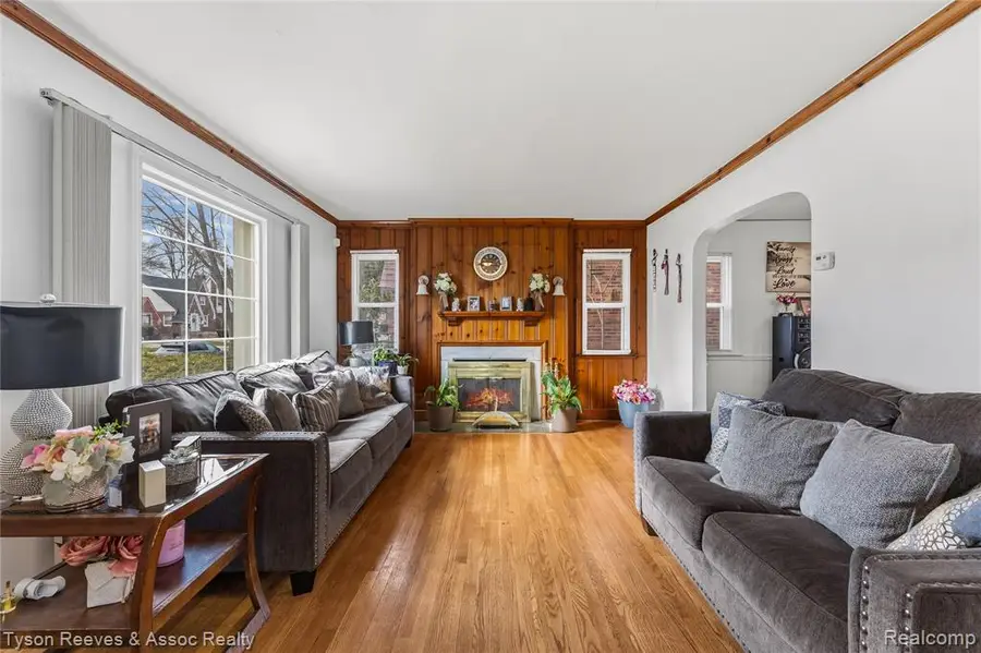 19138 San Juan, Detroit, MI 48221 - #2