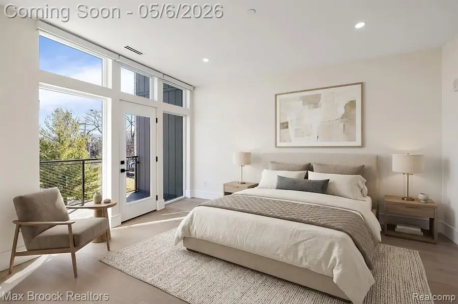 110 Austin #203, Royal Oak, MI 48067 - #3