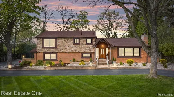 26336 Pillsbury, Farmington, MI 48334