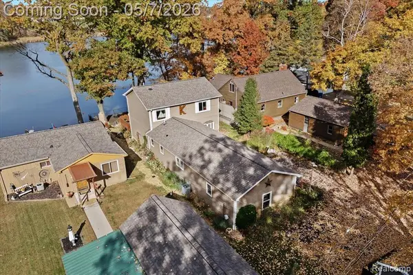 3386 Horrell, Fenton, MI 48430