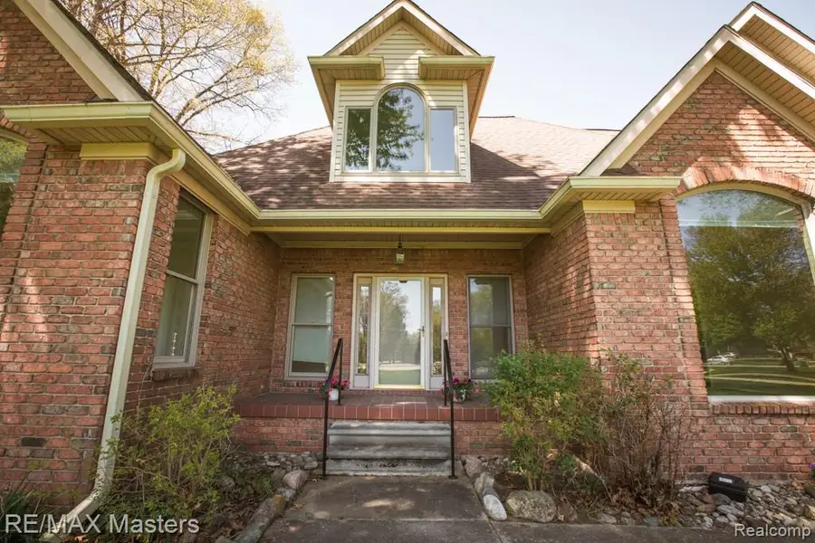 27178 John, New Boston, MI 48164 - #3