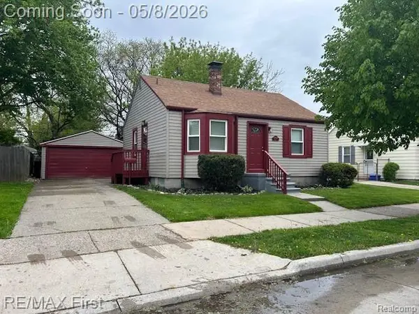 22334 Maxine, Saint Clair Shores, MI 48080