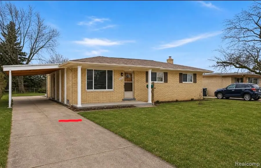 2938 Fox Hill, Sterling Heights, MI 48310 - #3