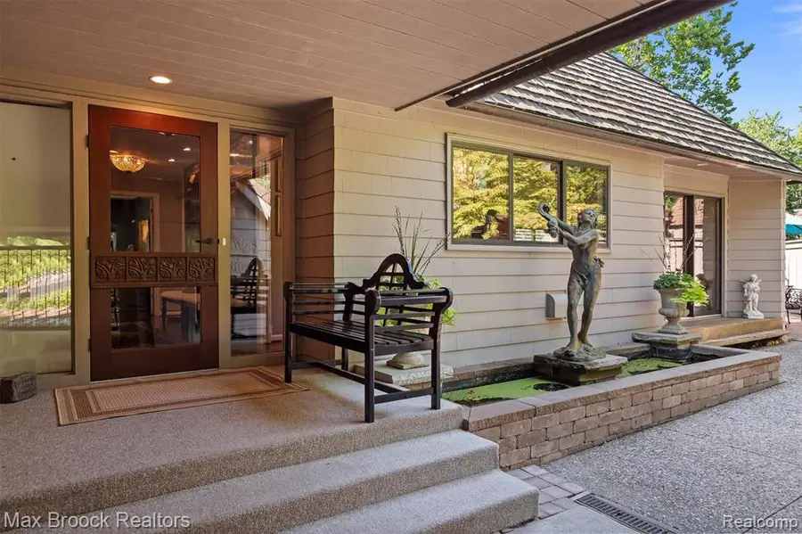 969 Bloomfield Woods, Bloomfield Hills, MI 48304 - #2