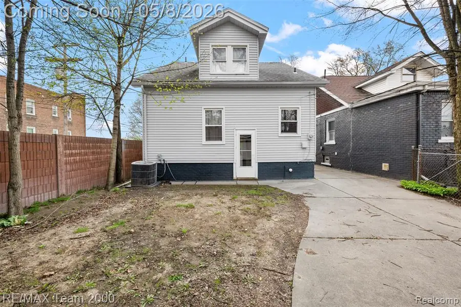 7121 Pinehurst, Dearborn, MI 48126 - #3