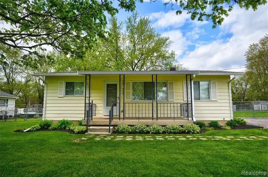 6087 E Hill, Grand Blanc, MI 48439 - #2