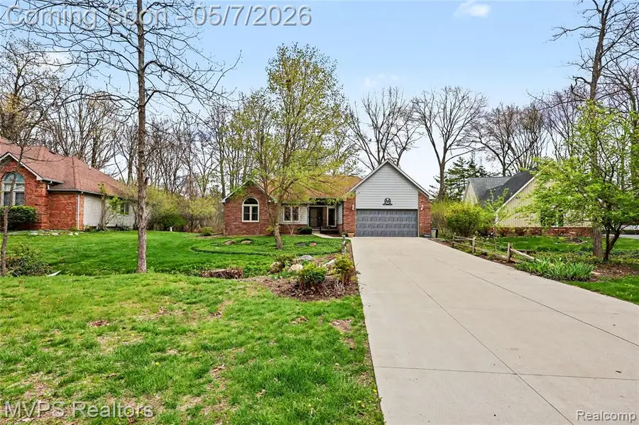 936 E Wildbrook, Lake Orion, MI 48362 - #2