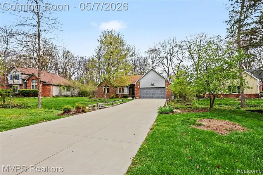 936 E Wildbrook, Lake Orion, MI 48362 - #3