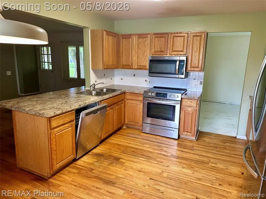 5248 Daniel, Brighton, MI 48114 - #2