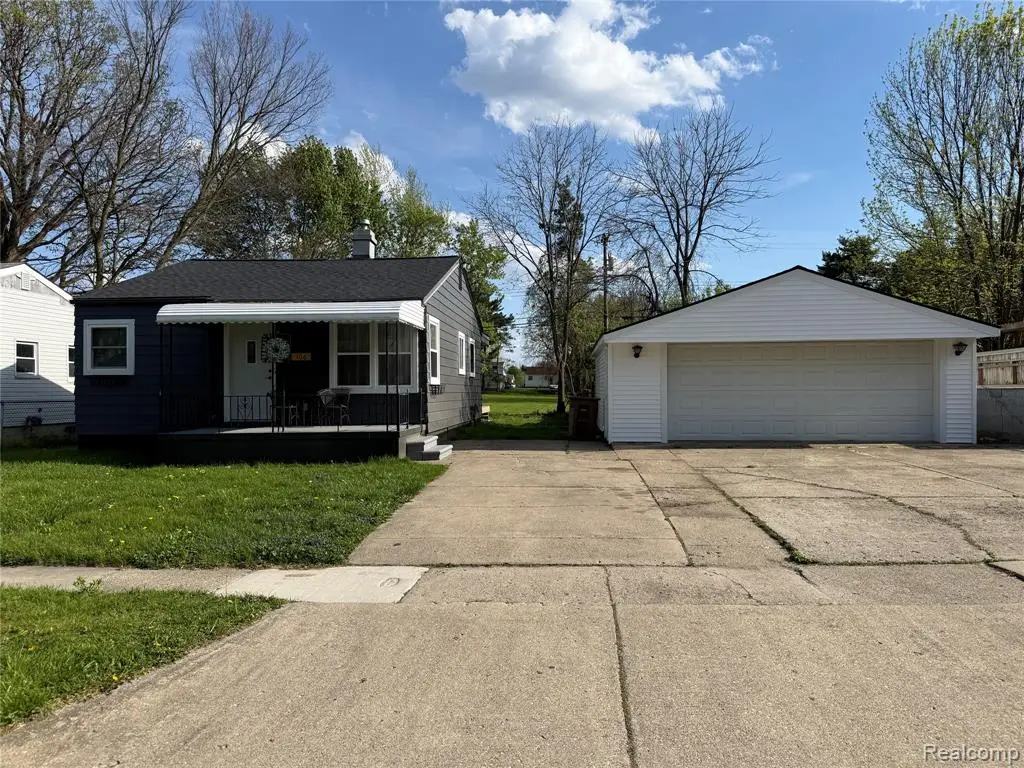 106 E Hopkins, Pontiac, MI 48340 - #1