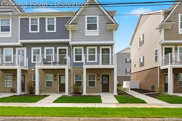402 Jeff Keeton, Hazel Park, MI 48030
