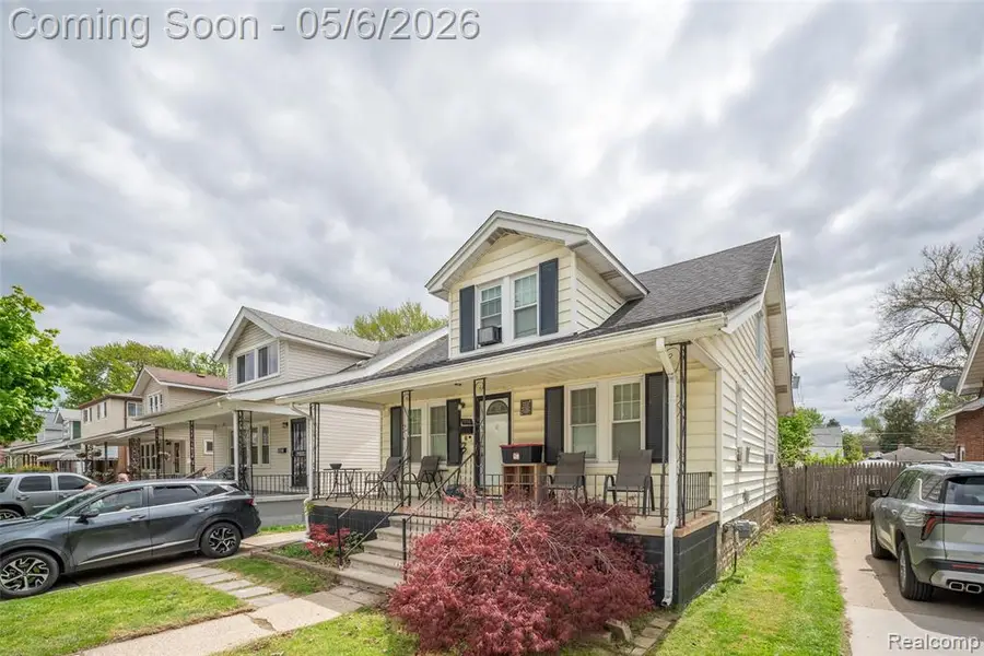 7276 Engleman, Center Line, MI 48015 - #2