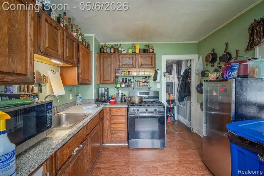 7276 Engleman, Center Line, MI 48015 - #3