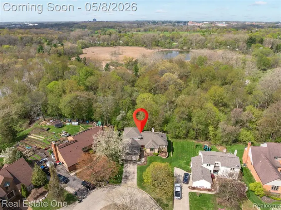 2527 Munster, Rochester Hills, MI 48309 - #2