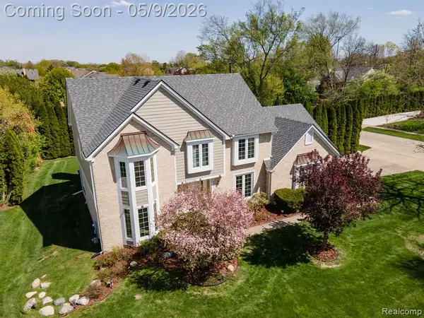 3862 Stone Haven, Troy, MI 48084