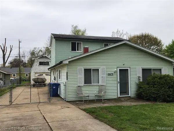 6679 Saline, Waterford, MI 48329