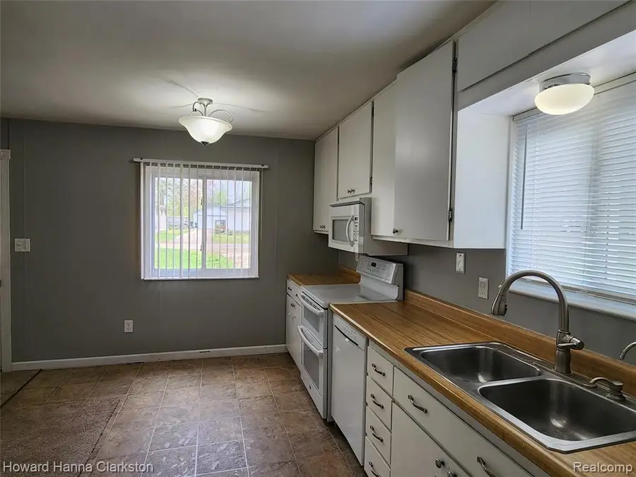 6679 Saline, Waterford, MI 48329 - #3