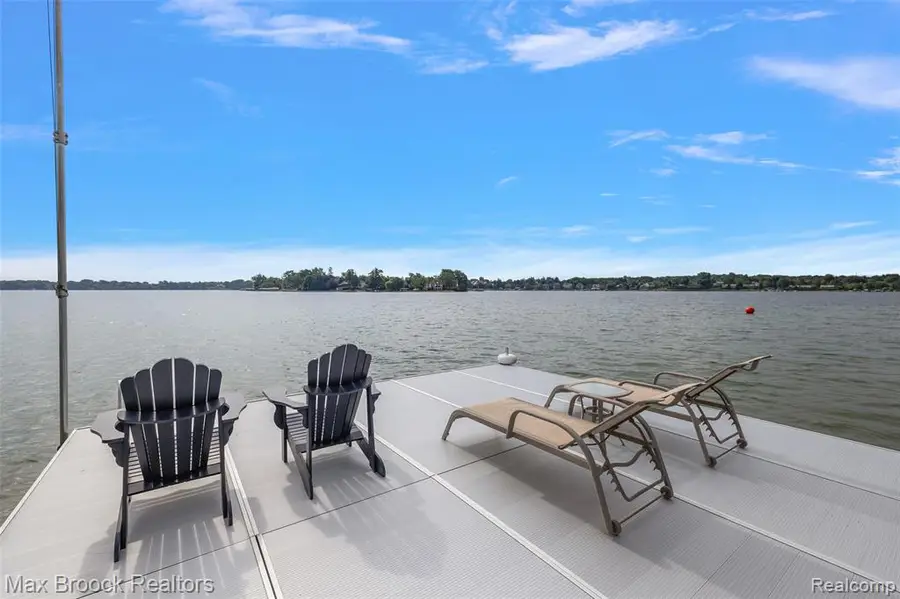 3642 Orchard Lake, West Bloomfield, MI 48324 - #2
