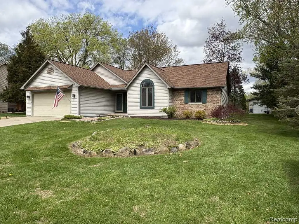 9038 Twin Oaks, Flushing, MI 48433 - #1