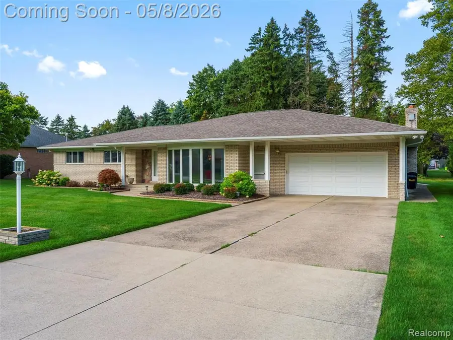 38523 Manchester, Clinton Township, MI 48036 - #2