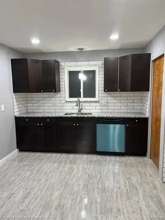 3959 Monroe, Dearborn Heights, MI 48125 - #3