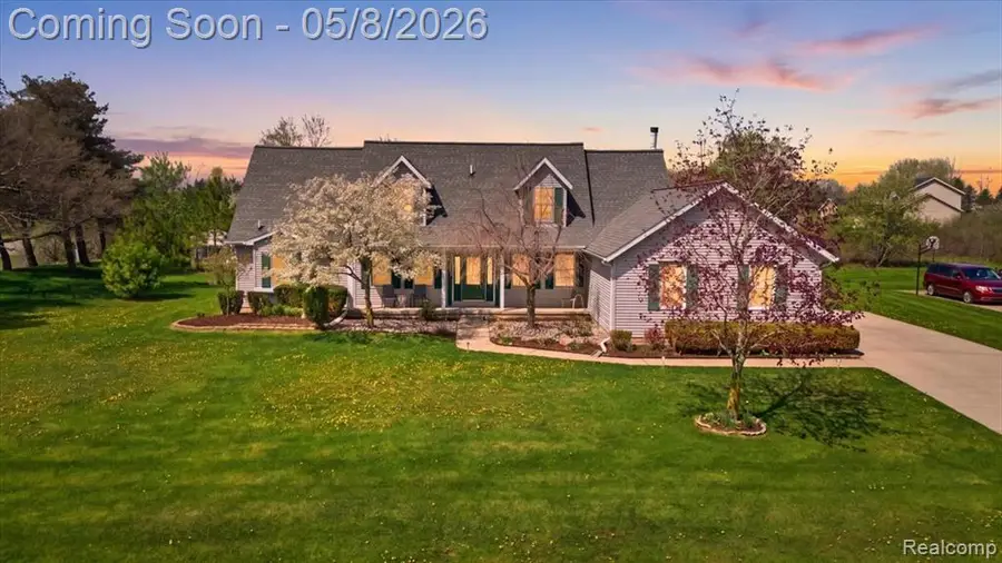 9514 Aspen View, Grand Blanc, MI 48439 - #2