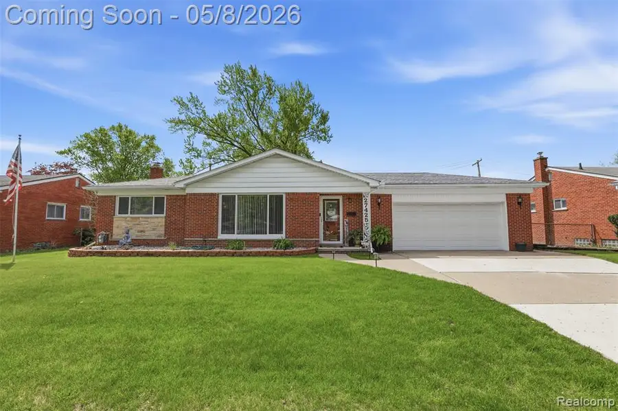 27425 Lyndon, Livonia, MI 48154 - #2
