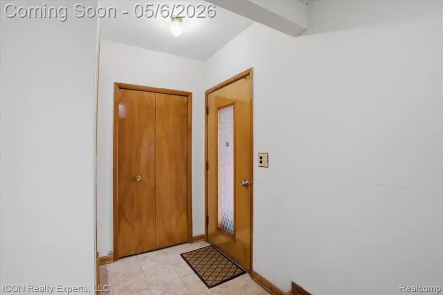 31212 Saratoga, Warren, MI 48093 - #3