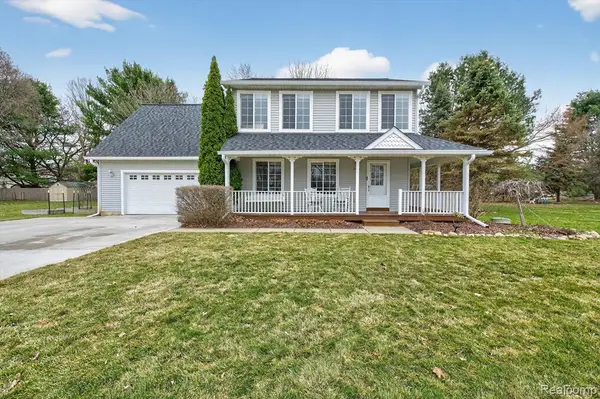 2454 Calvin, Pinckney, MI 48169