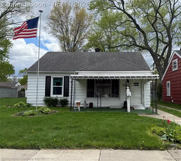 2000 Moorhouse, Ferndale, MI 48220