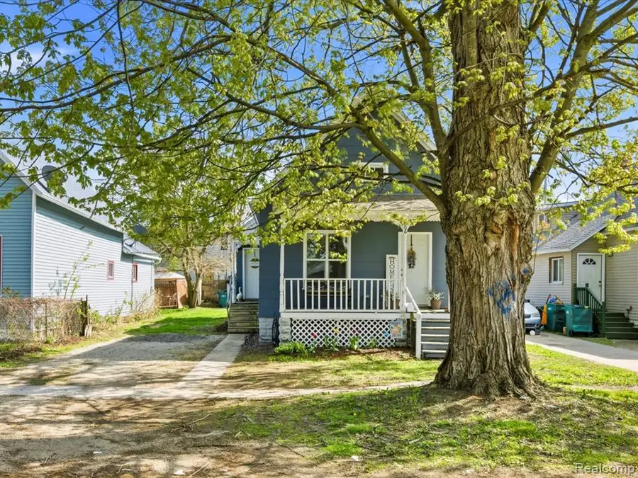 2506 Division, Port Huron, MI 48060 - #3