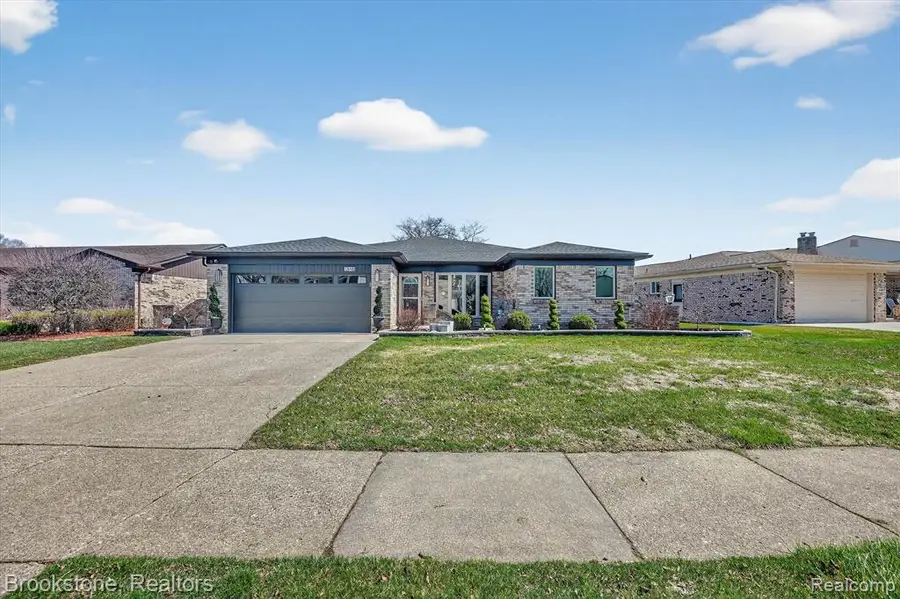 14327 Lakeshore, Sterling Heights, MI 48313 - #3