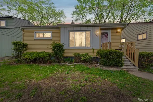 1229 S Deacon, Detroit, MI 48217