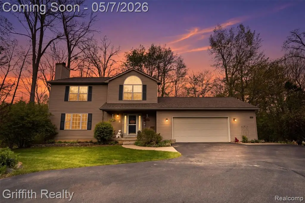 2000 Laurel Oak, Howell, MI 48855 - #1