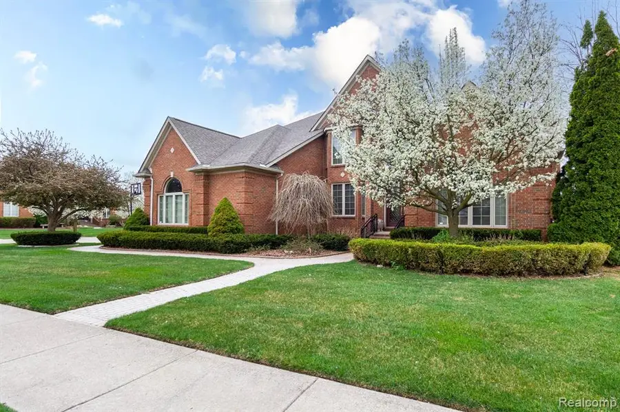 49759 Lakebridge, Shelby, MI 48315 - #2