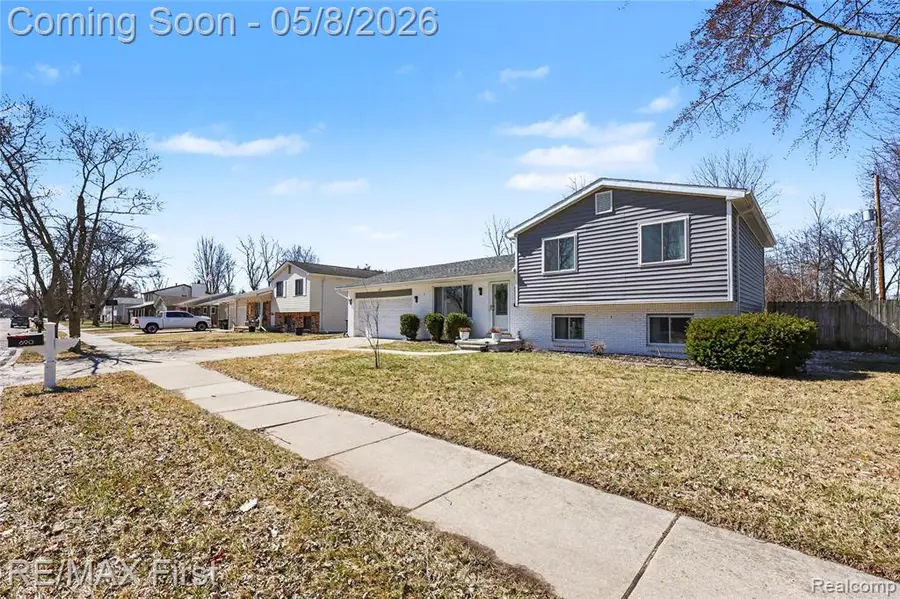 690 Montana, Marysville, MI 48040 - #3