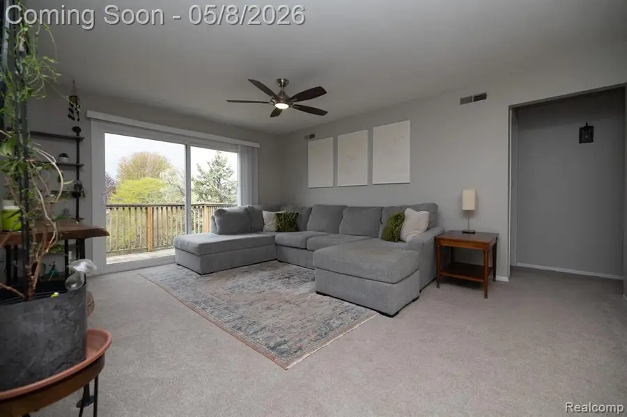806 Bloomfield Village #H, Auburn Hills, MI 48326 - #2