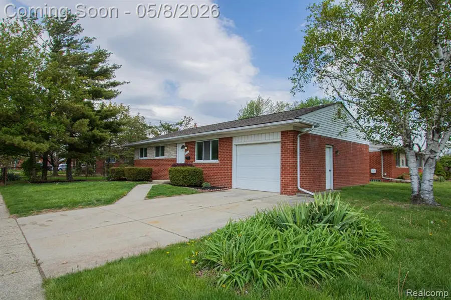 31000 Fall, Fraser, MI 48026 - #2