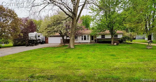 222 Bain, Howell, MI 48855