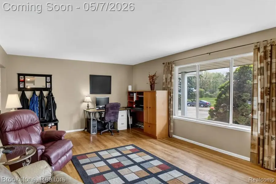 2732 Lacota, Waterford, MI 48328 - #3