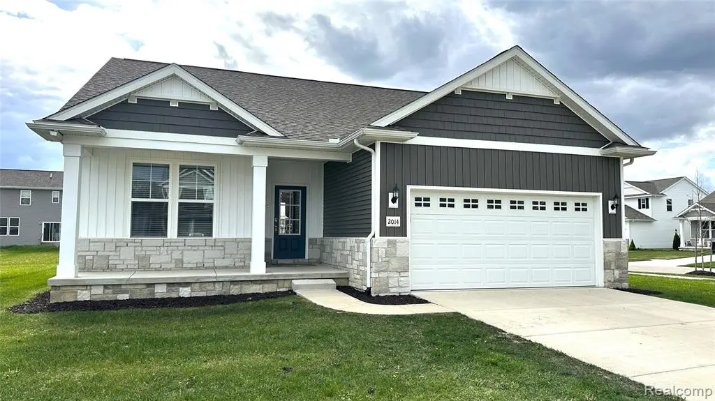 2014 Shale, Howell, MI 48843 - #1