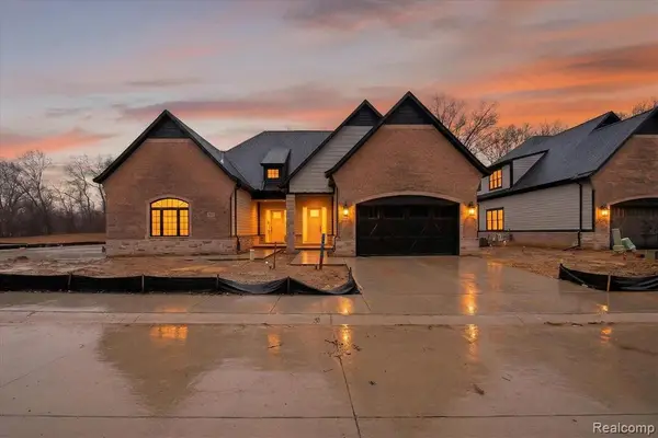 546 Maplehill, Rochester Hills, MI 48306