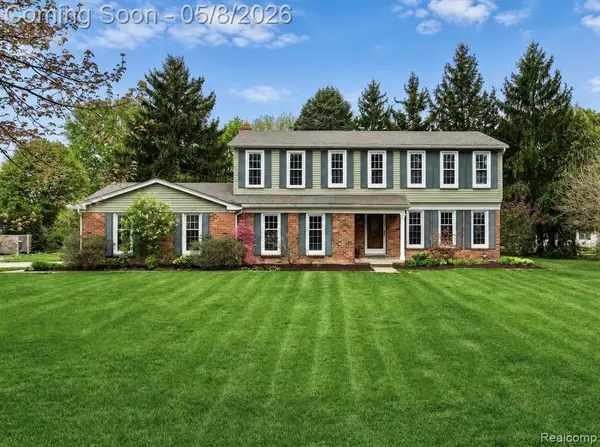 5028 Aintree, Rochester, MI 48306