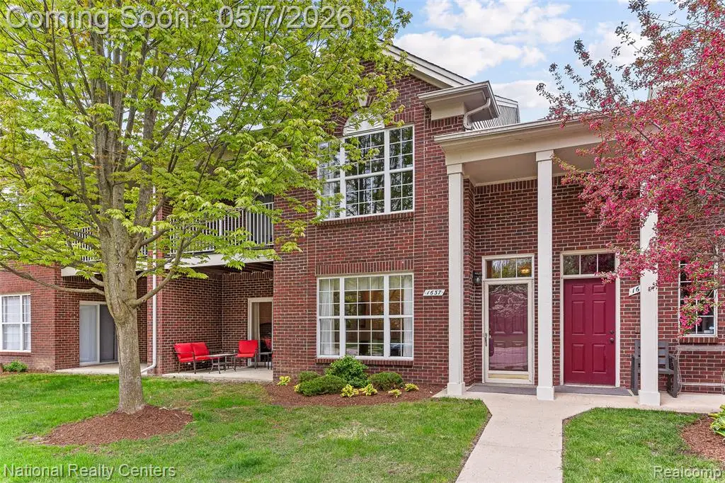 1637 Deepwood, Rochester, MI 48307 - #1