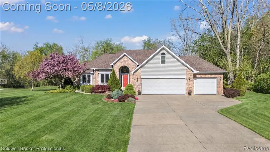 2243 Ridgemoor, Burton, MI 48509 - #1