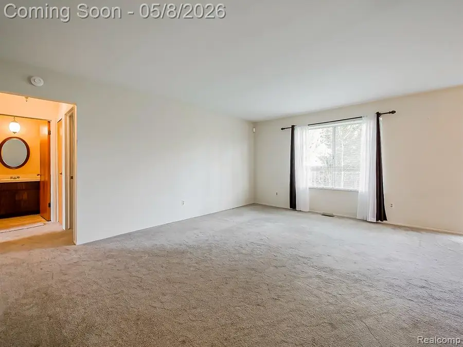 22727 Shoreview, Saint Clair Shores, MI 48082 - #3