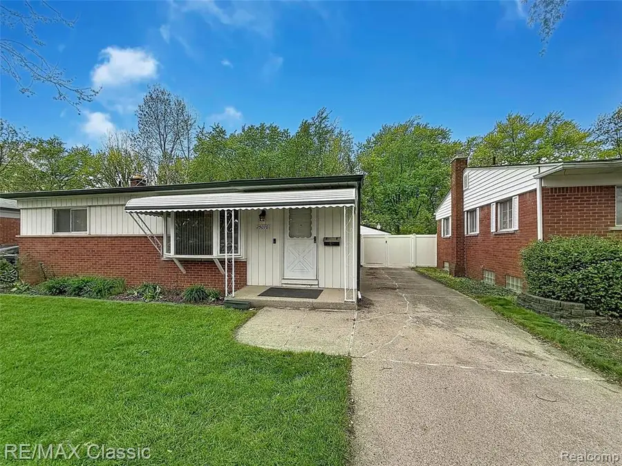 25070 Hayes, Taylor, MI 48180 - #2