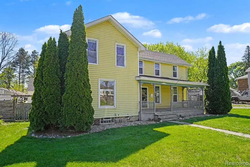 409 Fleming, Howell, MI 48843 - #1