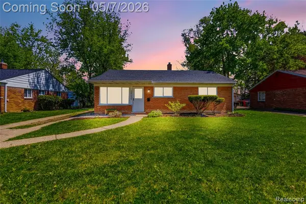 28050 Stuart, Southfield, MI 48076